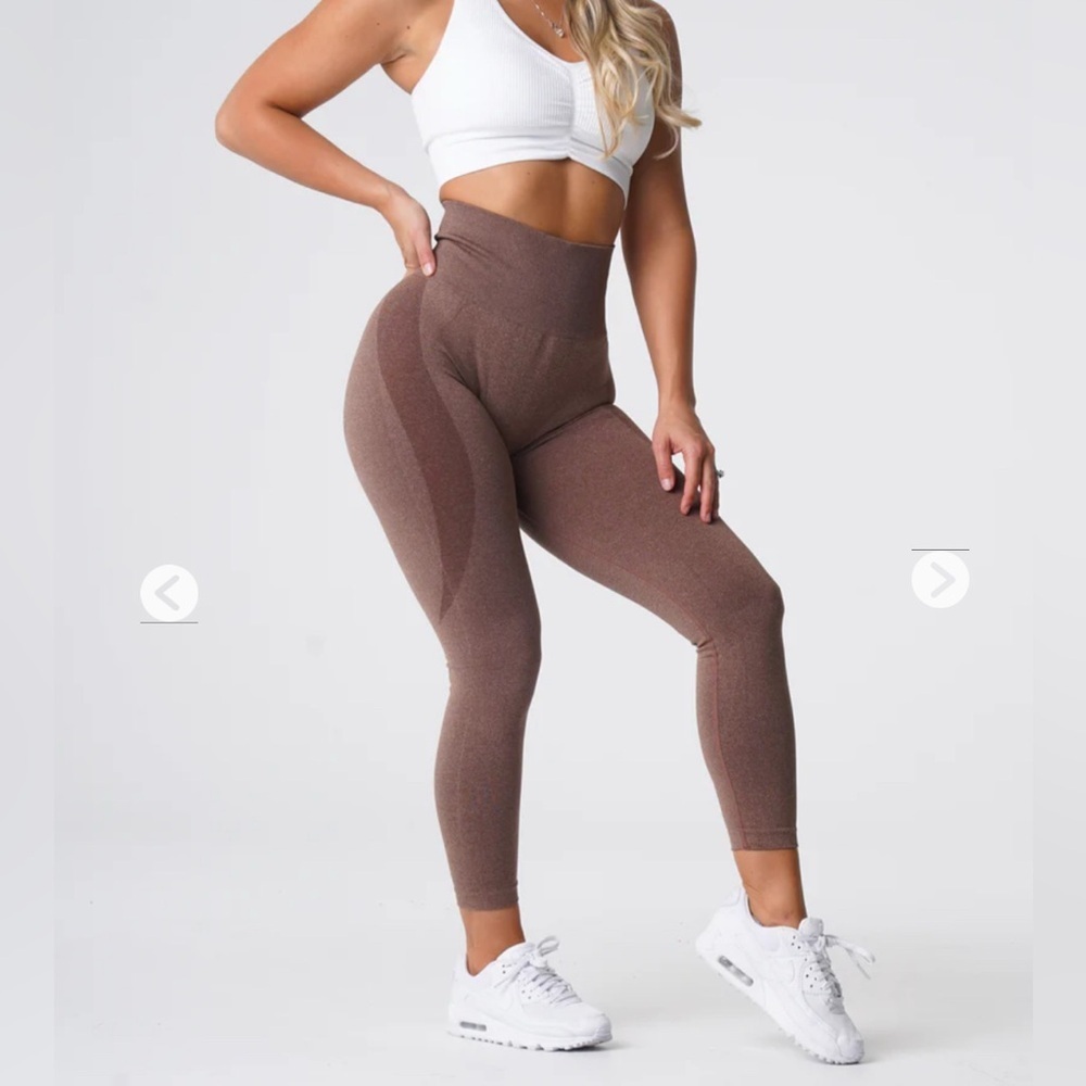 NVGTN Cocoa Contour Seamless Leggings, size L